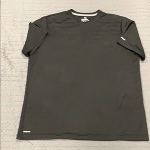 Men’s Athletic Black t-shirts